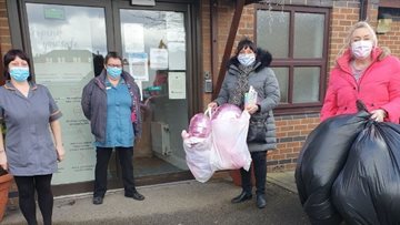 Balloon donation for Richmond House Residents